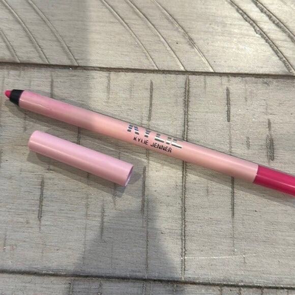 kylie say no more lip liner - Picture 1 of 1